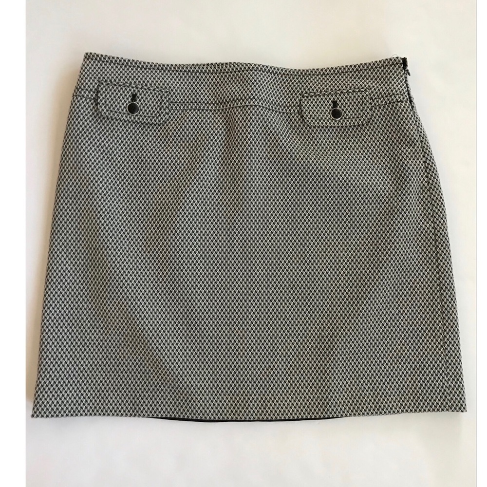 Ann Taylor Loft Women’s Plus Size Black and White Print Mini Skirt Size 14